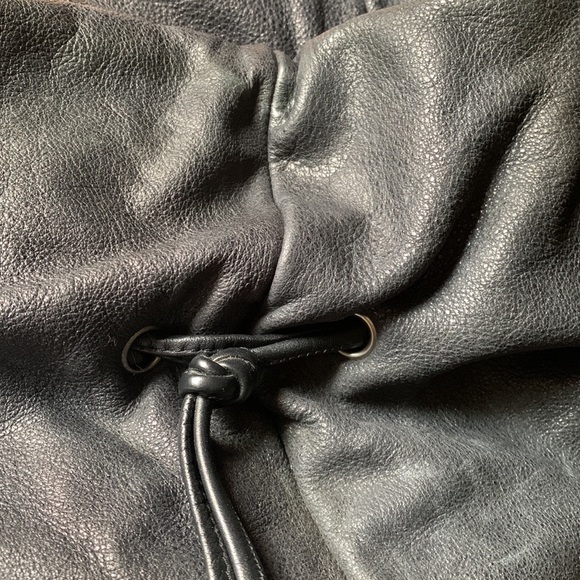 💎✨ XTRA LARGE ✨💎 CHANEL TOTE AUTHENTIC - Picture 6 of 10